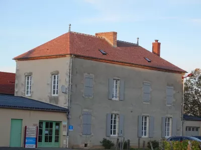 Réalisation d’une couverture 4 pans en tuiles plates